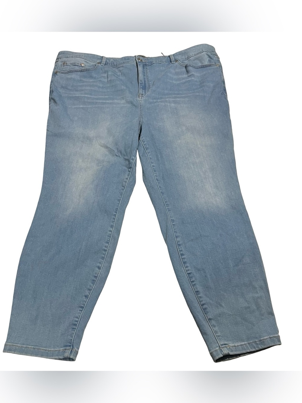 Torrid Mid-Fit Skinny Jeans Light Wash Denim Stretch Sz 26R 46”x26 16161370 NWT